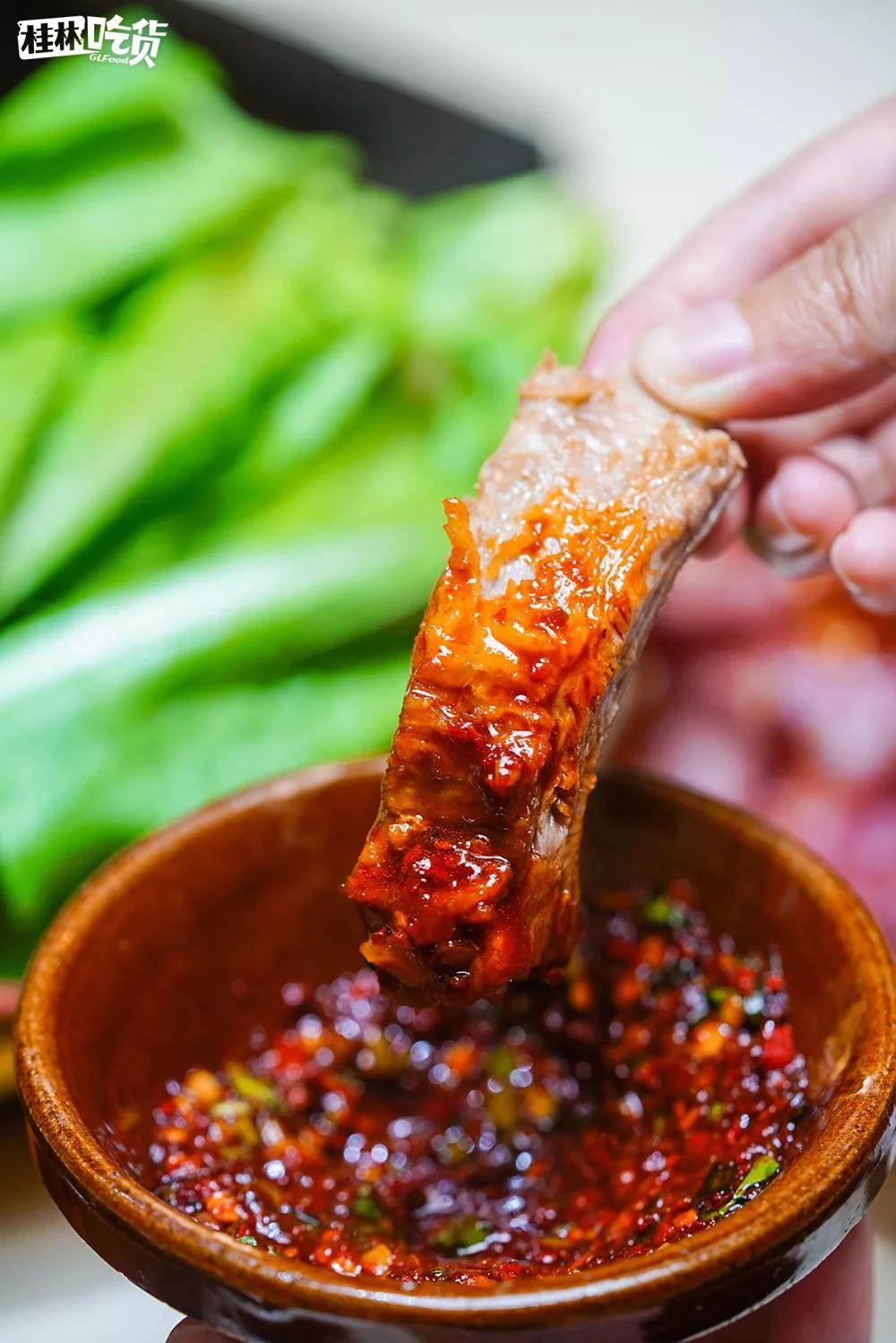 云南夫妻开小店,云南夫妇在宁德开烧烤店