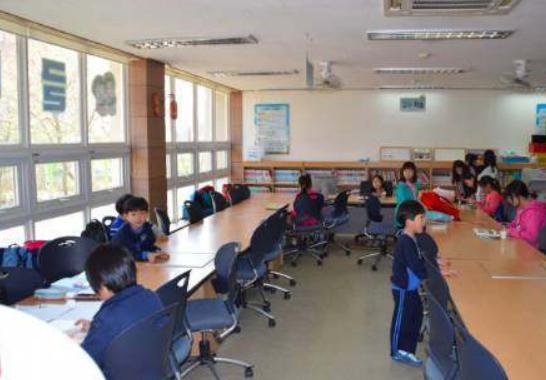 韩国足球的发展历程,韩国足球为什么打不赢巴西