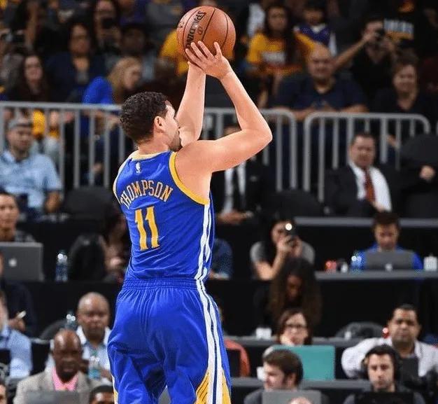 普通人在nba打球什么感受,普通人在nba面前能运球吗