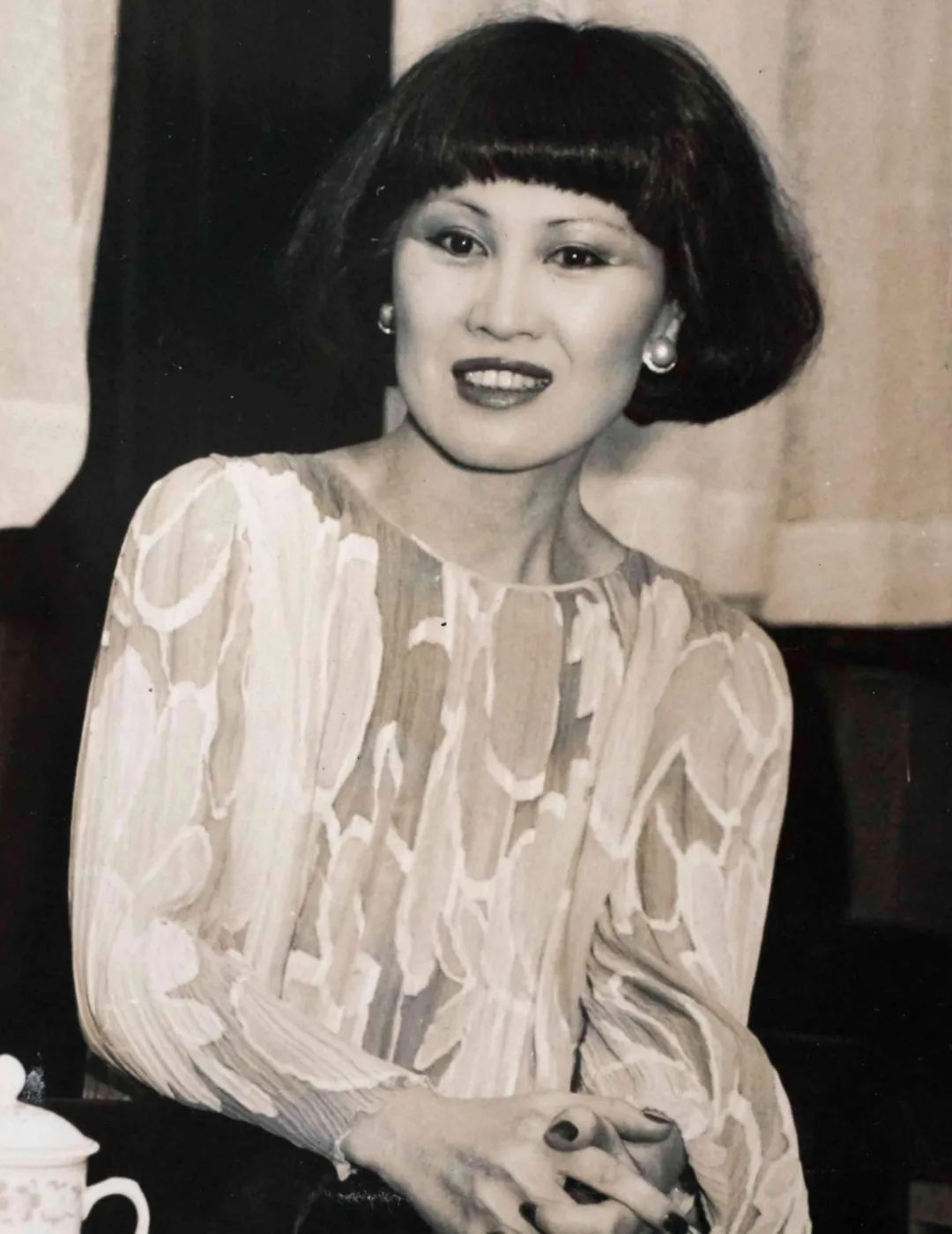 靳羽西人生经历,靳羽西个人经历