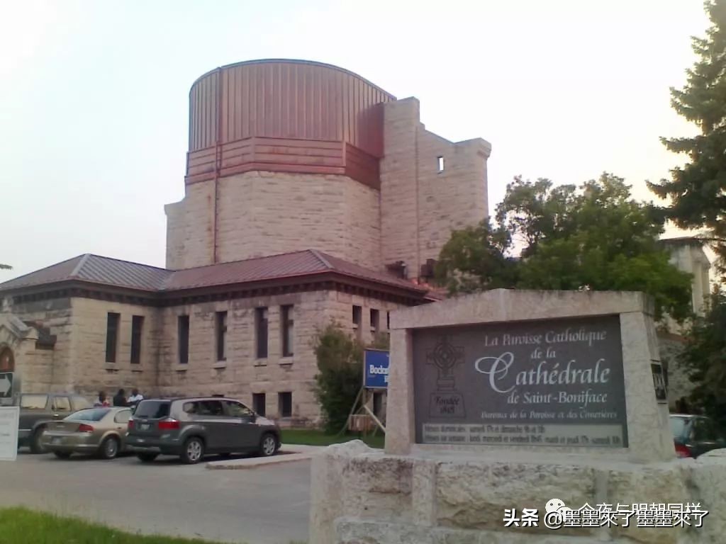 女儿在加拿大读书,女儿在学钢琴