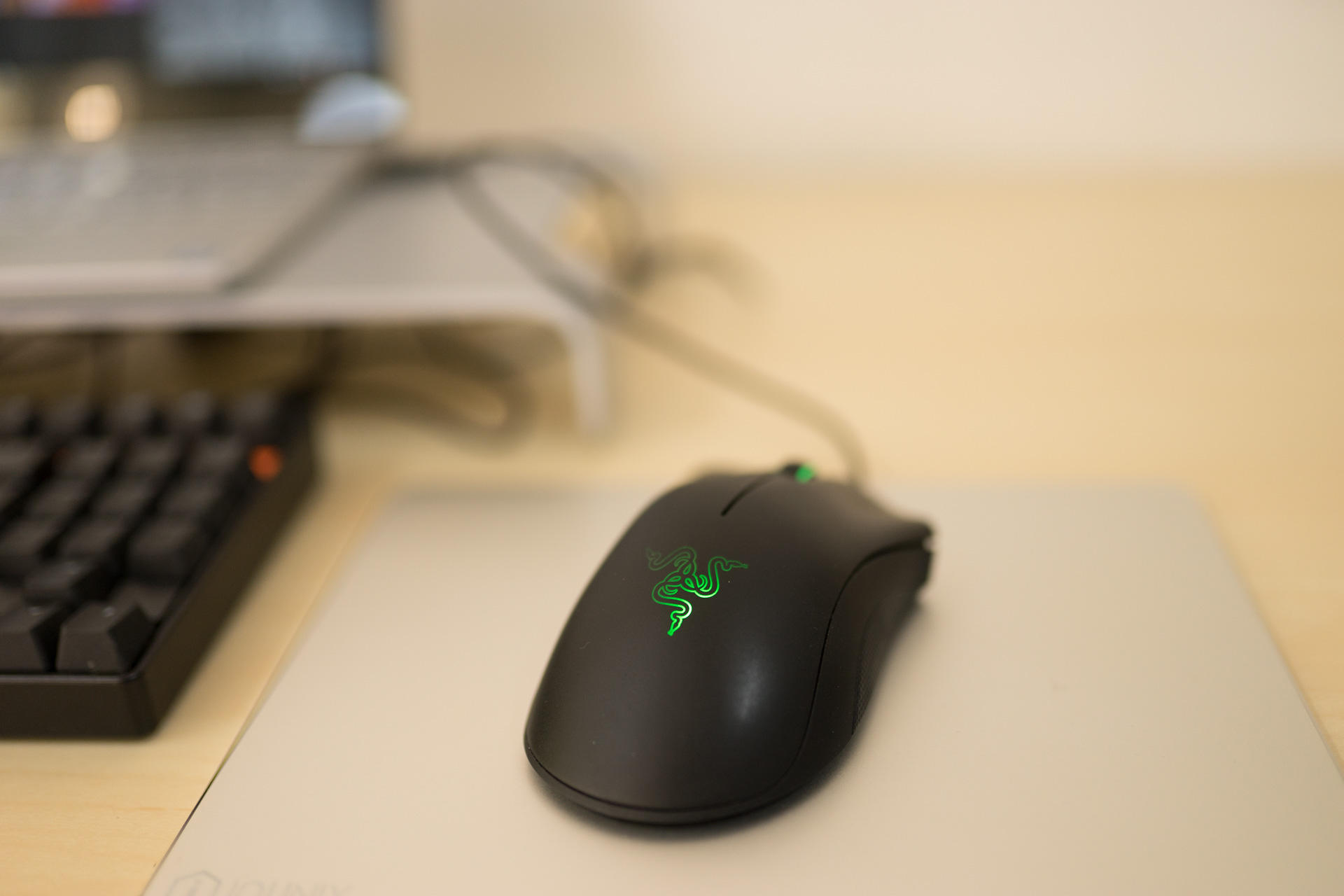 雷蛇炼狱蝰蛇鼠标用的什么微动,razer雷蛇鼠标炼狱蝰蛇标准版