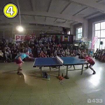 做梦去踢足球比赛搞笑视频,搞笑gif足球动态图