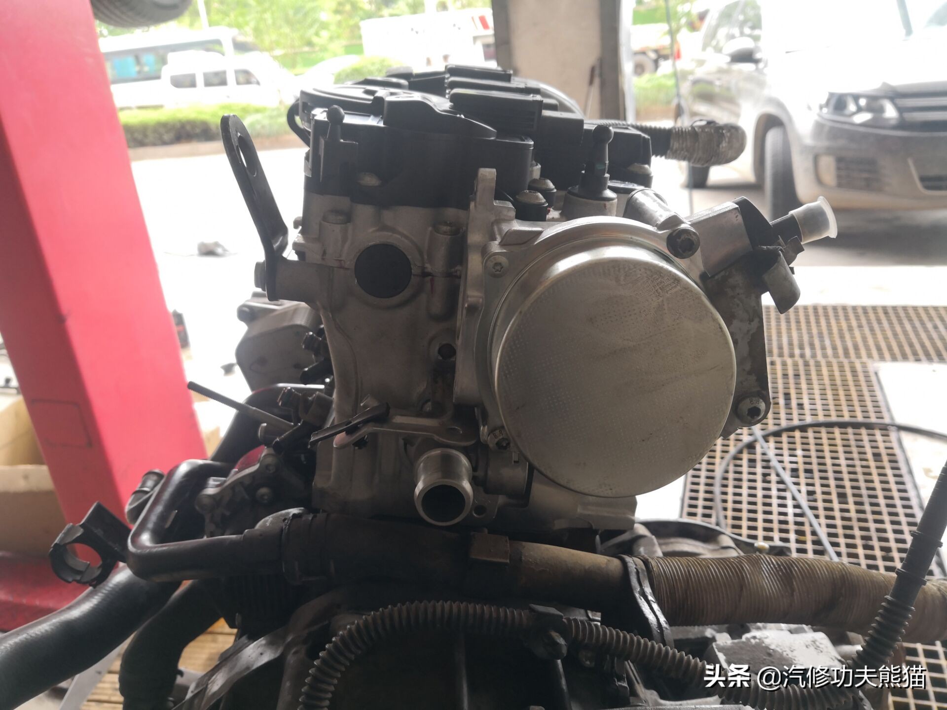 大众途观发动机烧机油维修多少钱,2010款大众途观严重烧机油