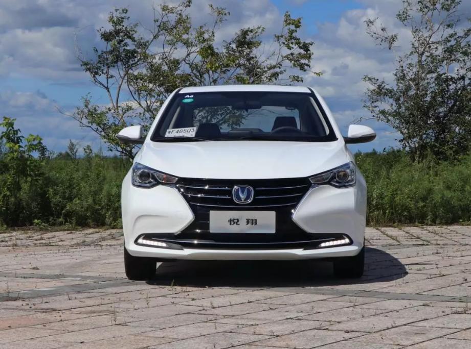 宝骏310对比长安奔奔哪个好,宝骏310与悦翔哪个省油