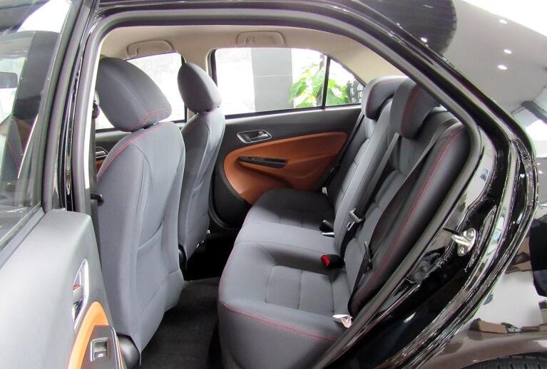 瑞纳三厢车长宽高,现代瑞纳车身长宽高是多少