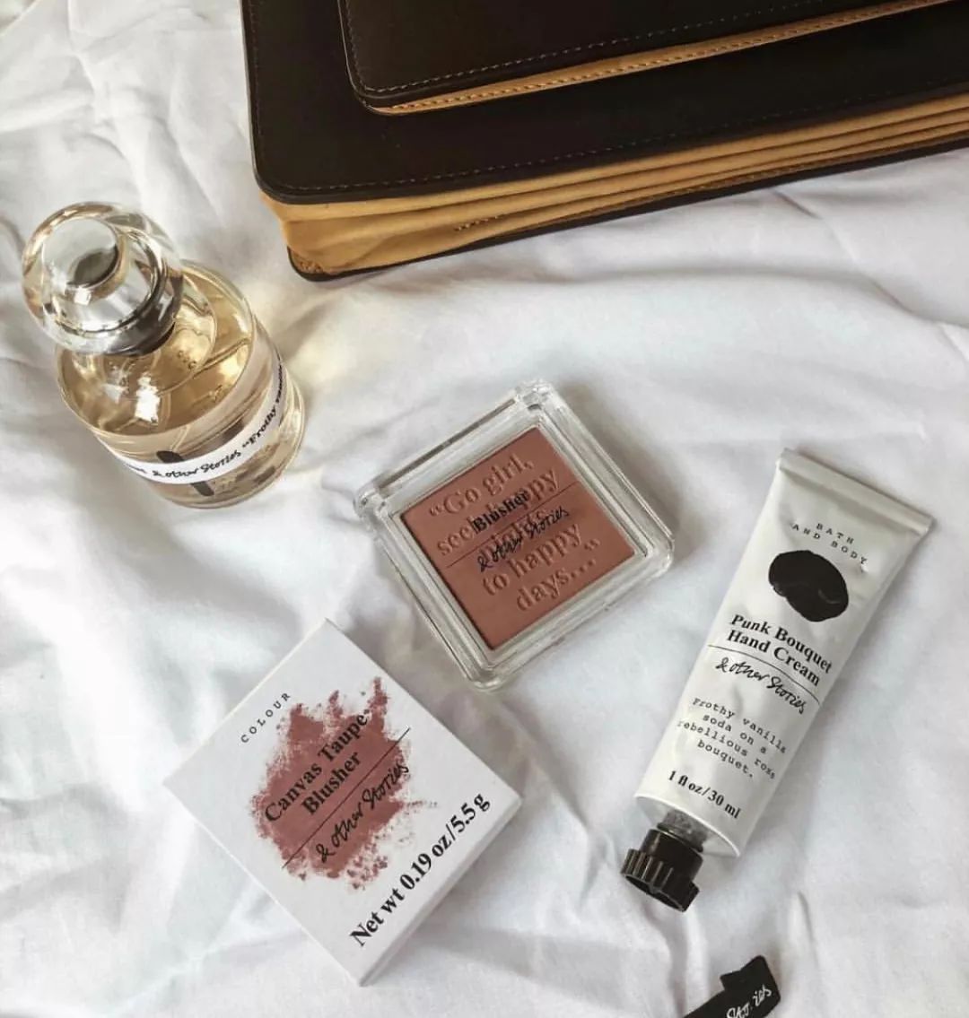 现在彩妆流行趋势图表,zara新款2023彩妆