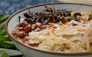 广西低调小城竟然藏了个小奈良,广西有座低调的养老小城