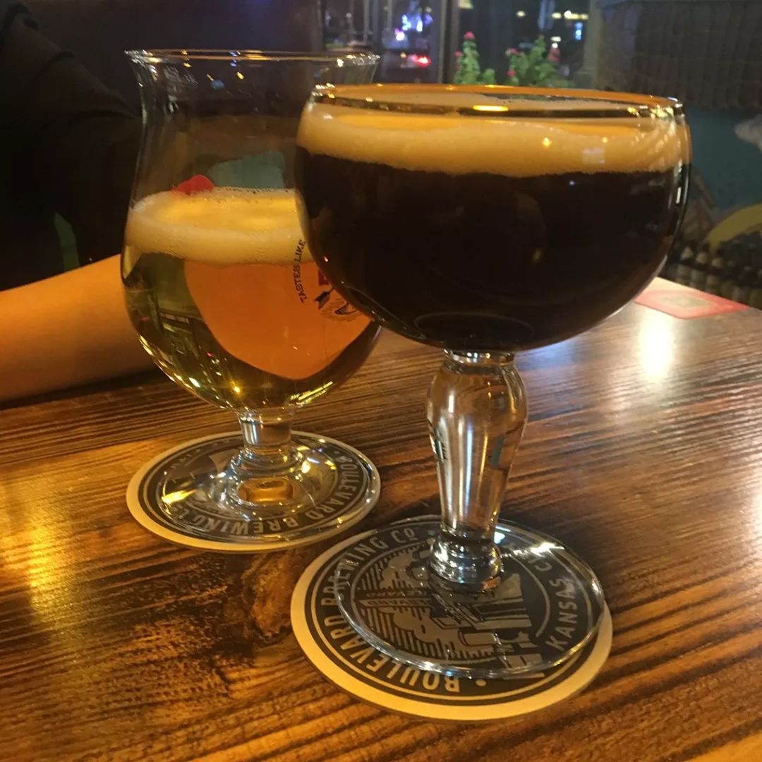 成都一个人适合去的酒吧喝酒攻略,成都酒吧喝酒