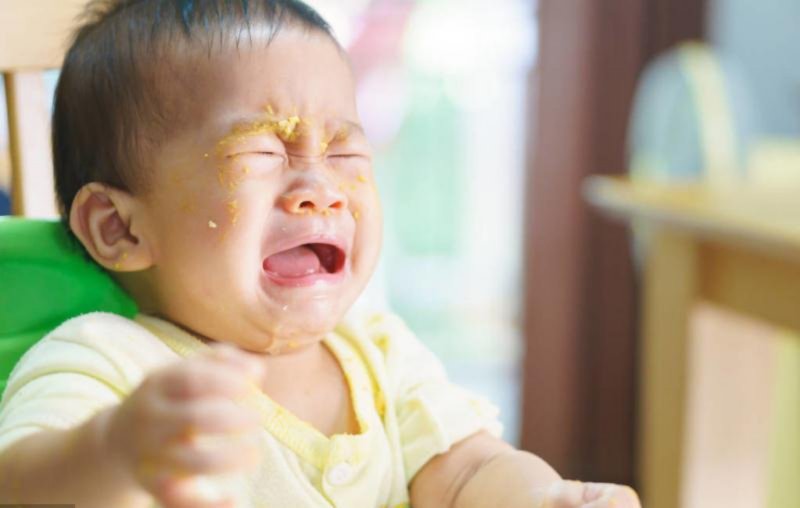 宝宝断奶哭闹不自主入睡怎么办,宝宝断奶烦躁不安怎么办