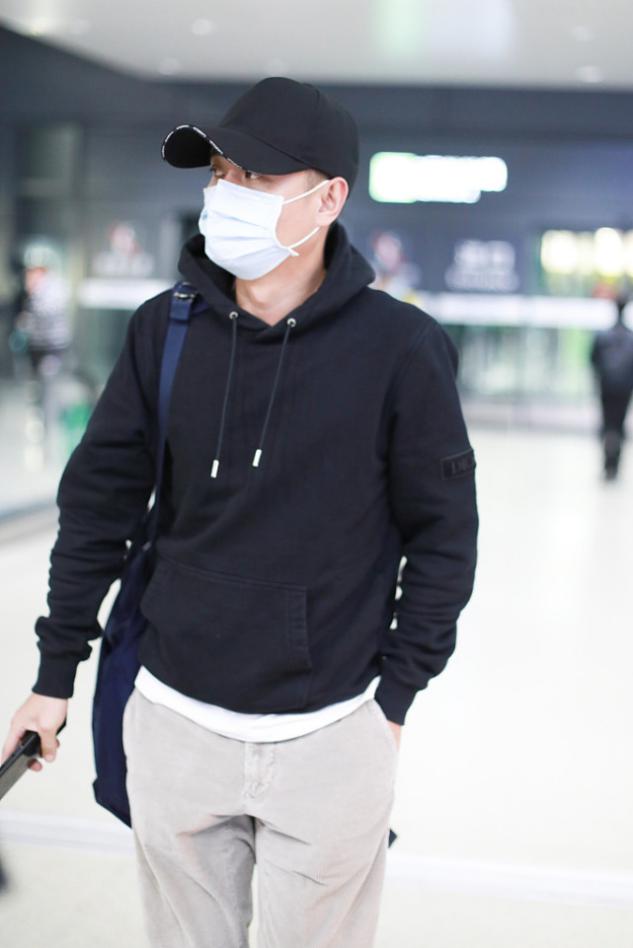 洋气潮流卫衣运动装,卫衣运动鞋搭配