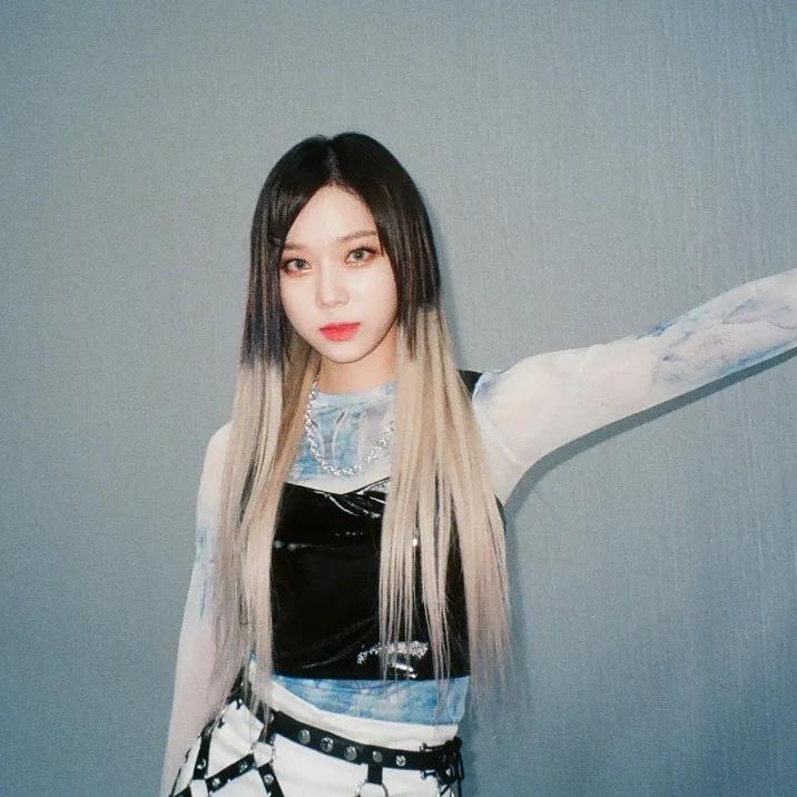 2021什么发色最显白减龄,在家染发色2021年最火发色显白