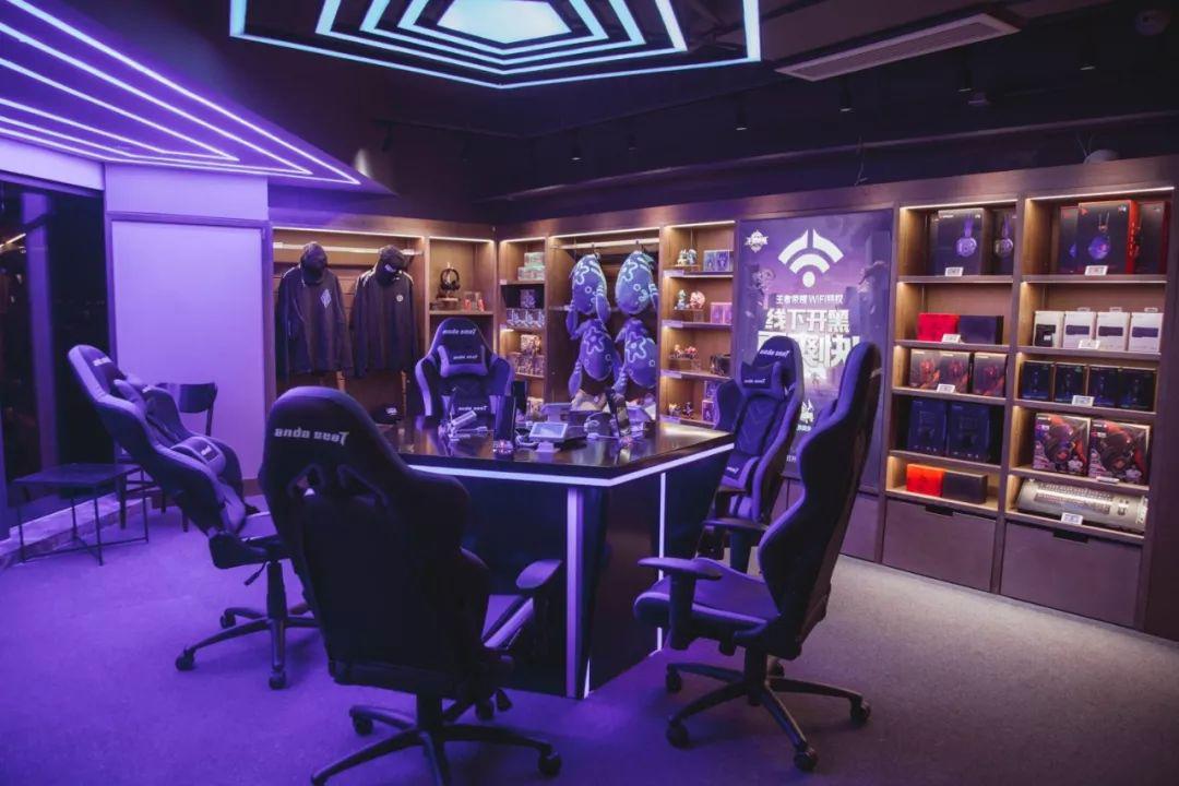 周末放松新去处！我又发现一家爆红的苏宁极物智慧零售场景体验店