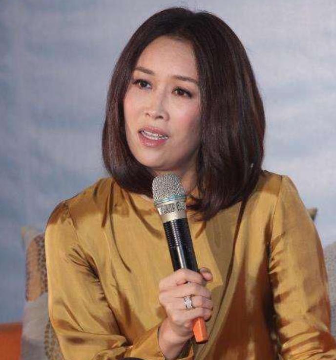 璁╅偅鑻辩敇鎷滀笅椋庣殑濂充汉,閭ｈ嫳鐖变簡10骞寸殑楂樺嘲濡備粖鎬庢牱