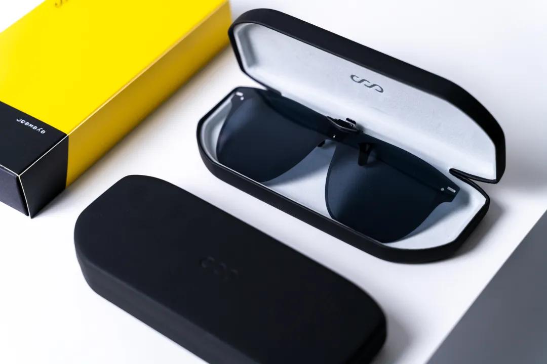 近眼距茶色墨镜,普通眼镜戴在阳光下就变墨镜