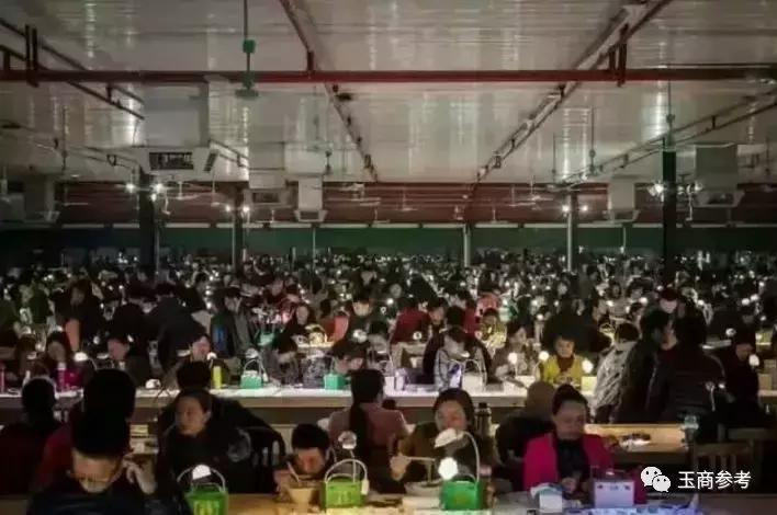 一纸通知引发玉器直播“地震”！主播必须持证上岗，否则清出市场