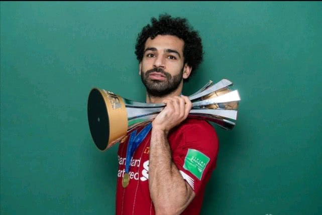 fifa年度最佳阵容c罗落选,c罗是不是历史最佳7号