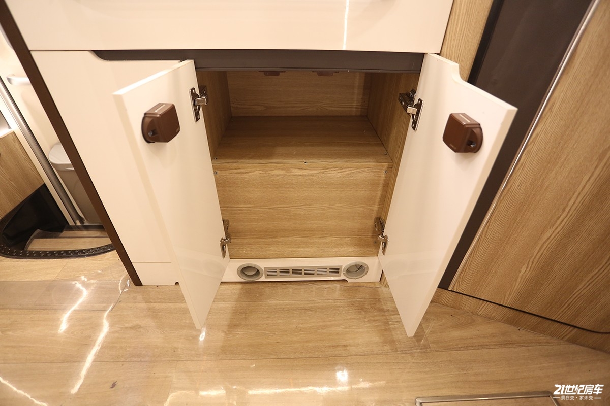 干湿分离淋浴的房车,干湿分离的房车卫生间价格表