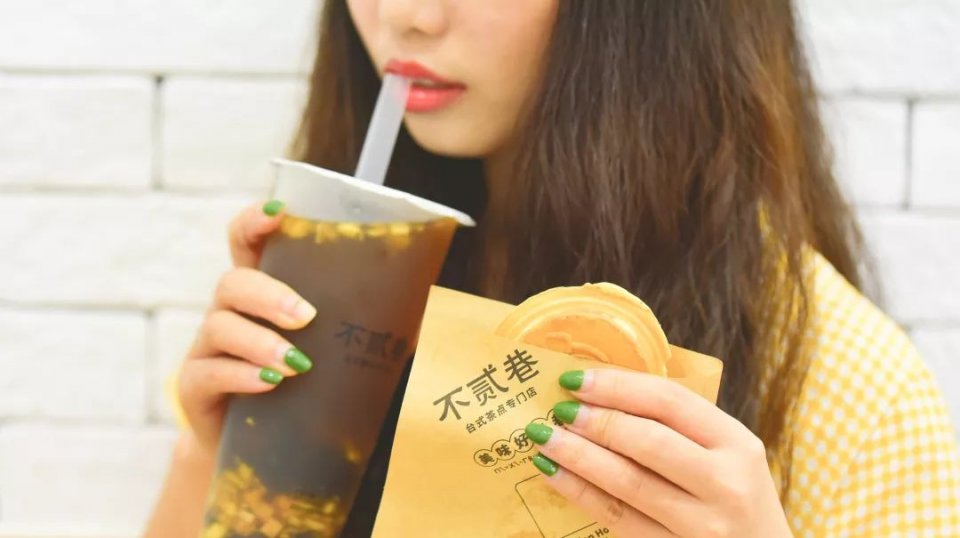 只卖3杯奶茶,只卖100多杯的奶茶