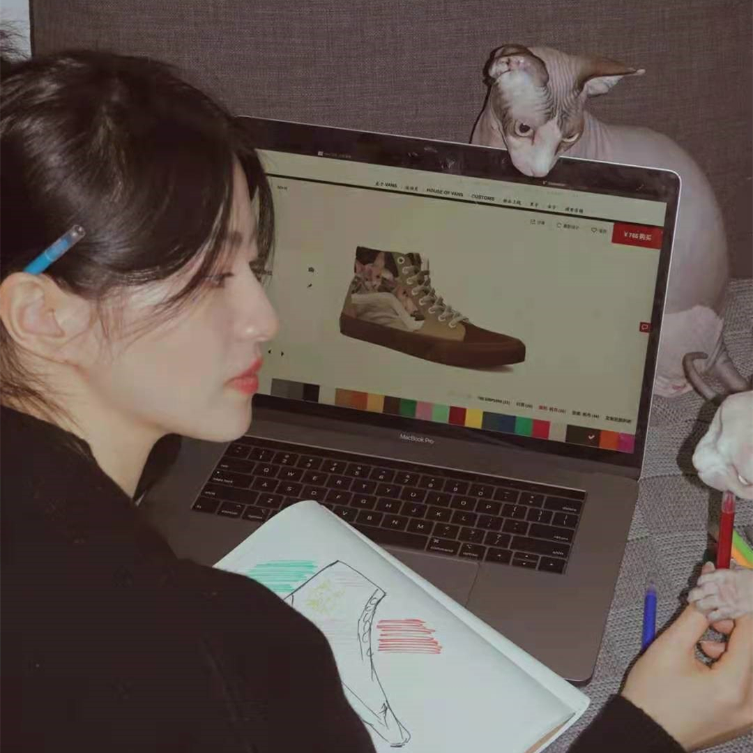 跟着时尚博主学穿搭,跟着博主打卡