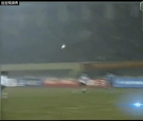 甲a最佳右后卫,甲a联赛十大最佳前锋