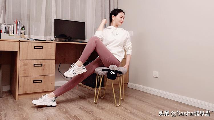 含胸驼背脖子前倾瑜伽动作,含胸驼背瑜伽初级教程在家练