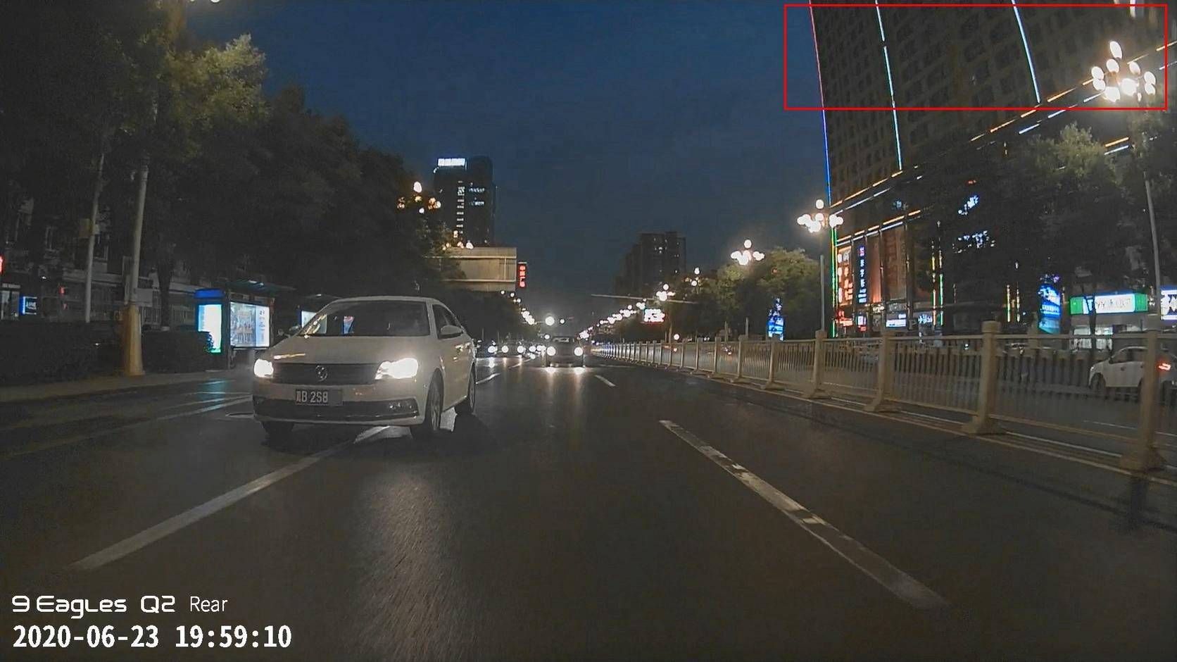 安装后视镜标准化操作,加装流媒体后视镜的安装操作方法