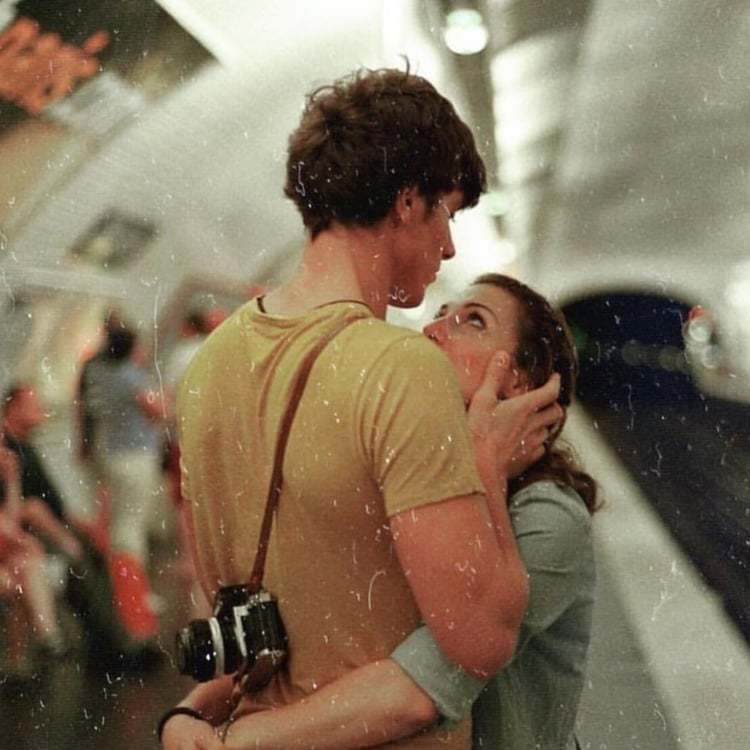 一直在美白却越来越黑的原因,为什么用了美白精华反而黑了