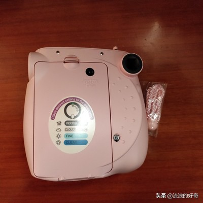 富士拍立得相机哪款好性价比高,同等价位的相机富士拍立得好不好