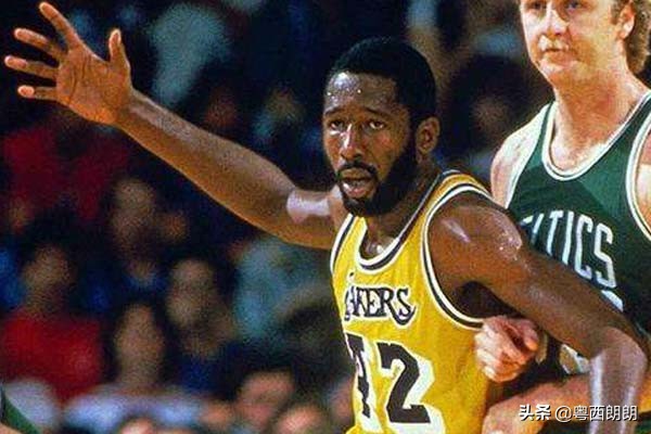 詹姆斯沃西英文绰号,湖人名宿沃西集锦