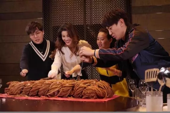 刘翔的前任葛天现状,刘翔前妻葛天现在干什么呢