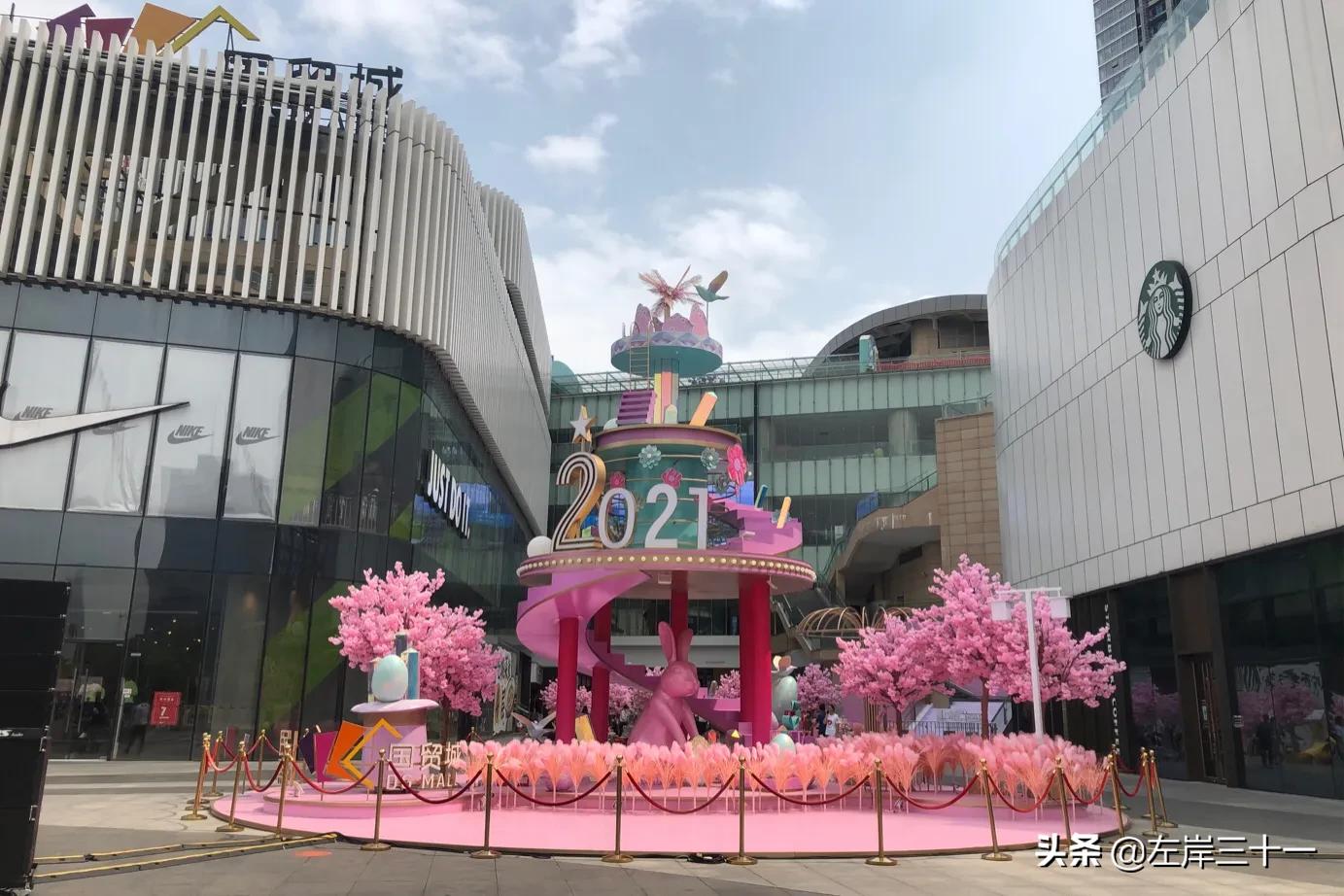 都是吃喝玩乐的商圈，东莞国贸的理想是：做有情怀、文艺范的那个