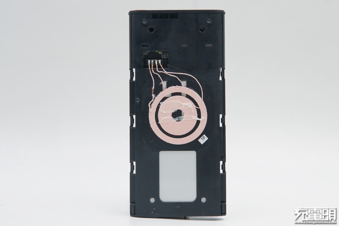 支持三星25w的移动电源,三星20000mah移动电源拆解