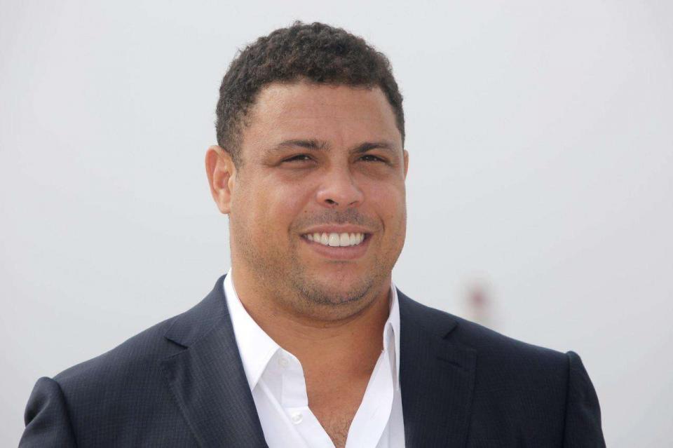 大罗踢球退役视频,大罗谈内马尔退役