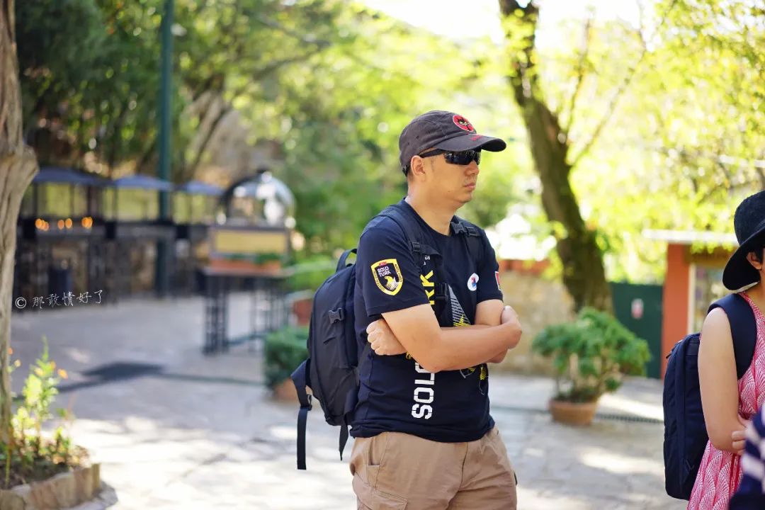 据说塞尔丘克的山坡上的许愿墙很灵验，好多土耳其人来此许愿