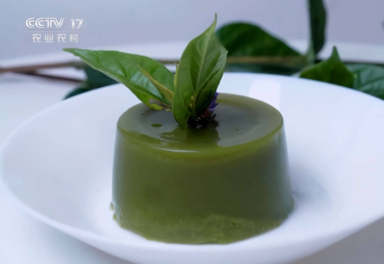 扎根大山，重庆小伙“一碗凉粉”卖出千万销售额，央视连续4年帮忙“打广告”！