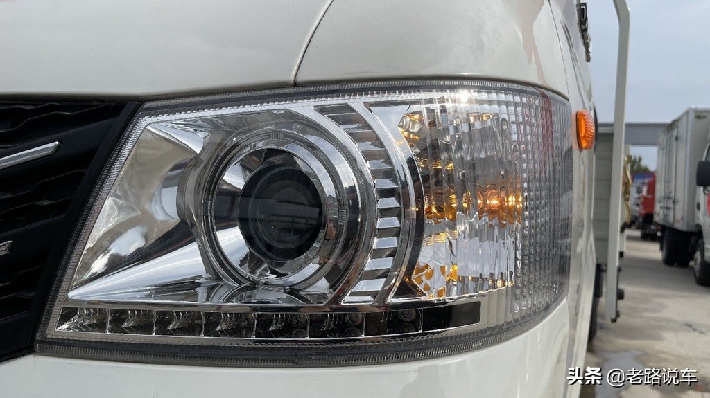 东风小霸王w17官图,东风小霸王w17新款