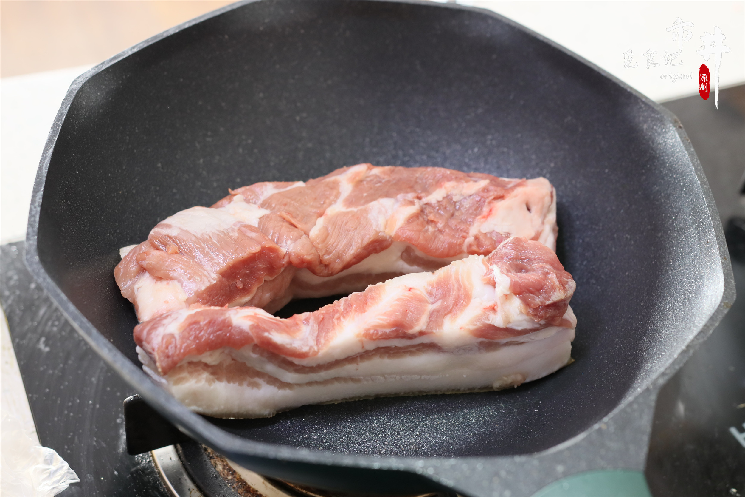 肥而不腻入口即化的红烧肉,做红烧肉记住3个关键步骤