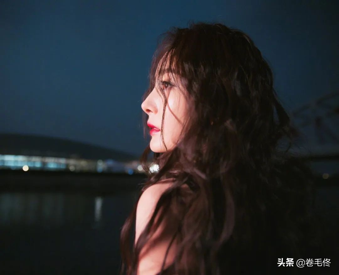 女生必须要学会的几个拍照小技巧,女神拍照技巧与角度和p图