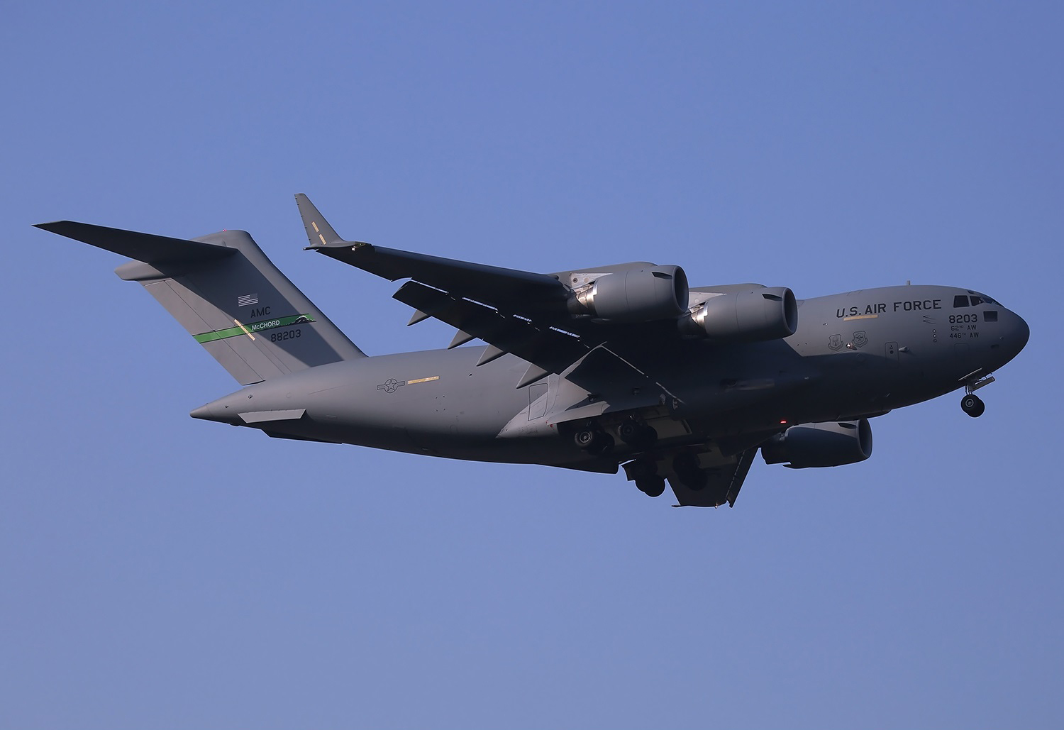 俄国最大的军用运输机是什么,俄罗斯最大军用运输机多大