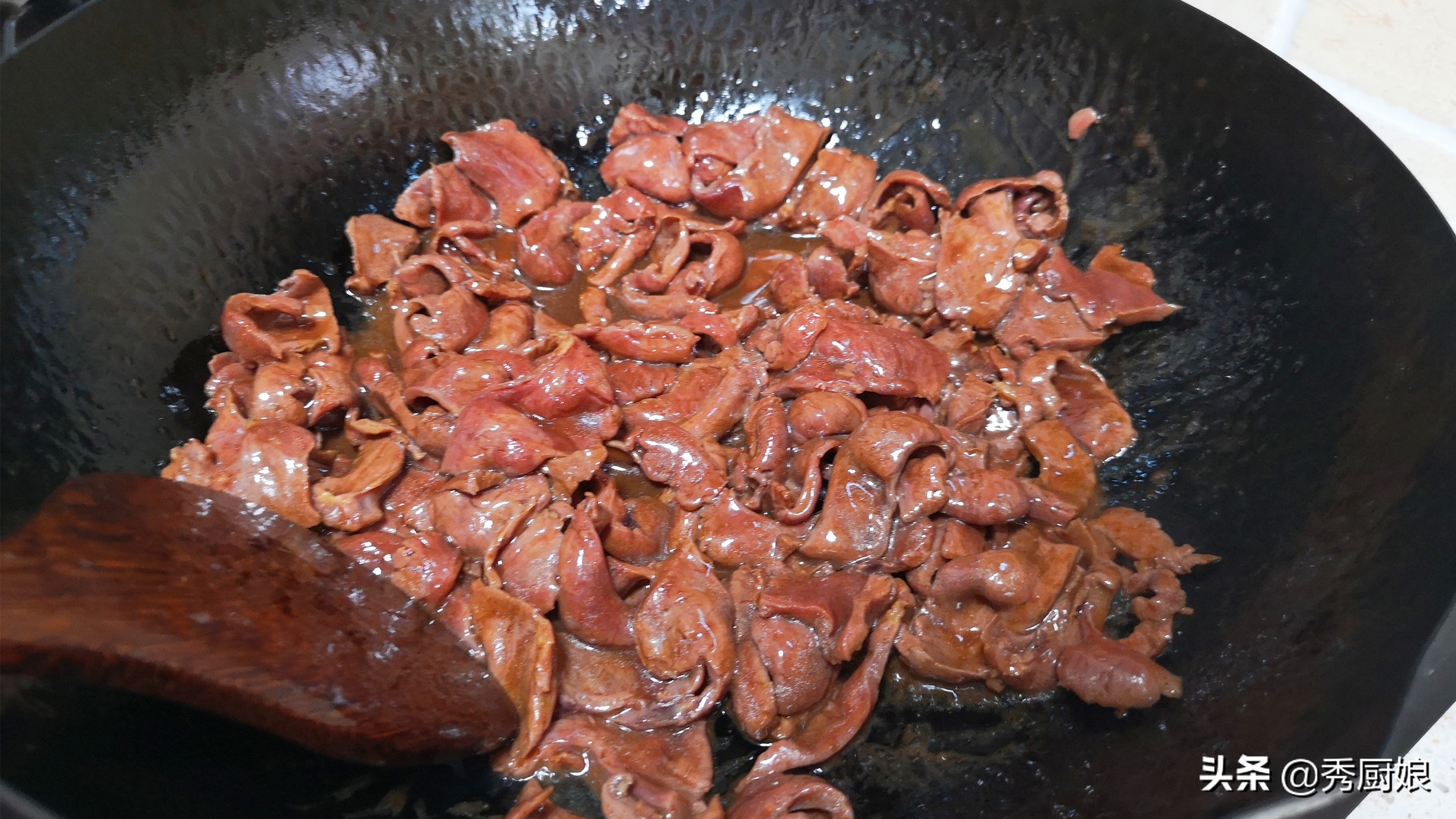 猪大肠、猪小肠、猪肚、猪心、猪肝，怎么清洗才最干净，答案来了