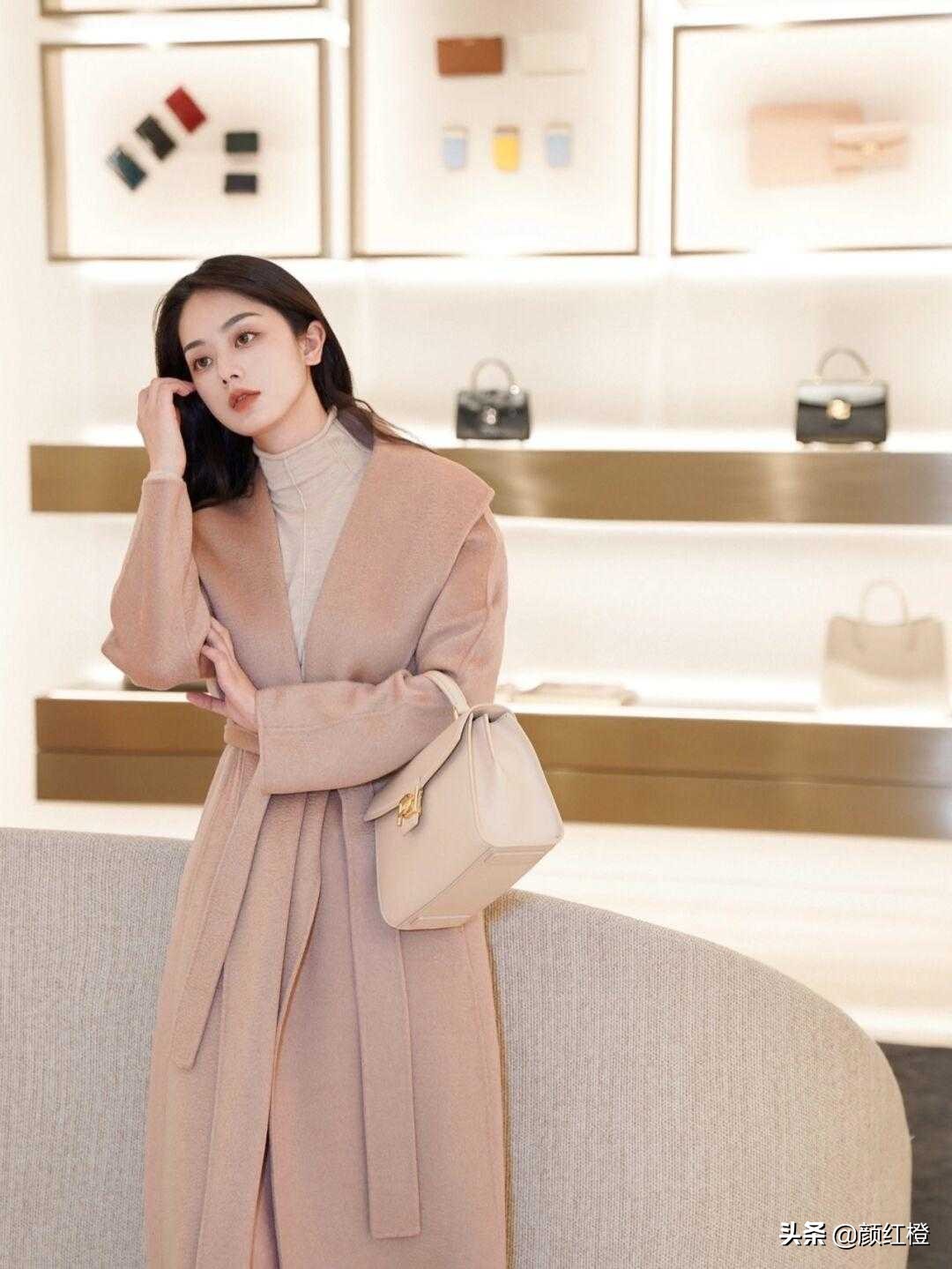 粉色的4种穿搭方法温柔又优雅,穿搭粉色的最佳配色