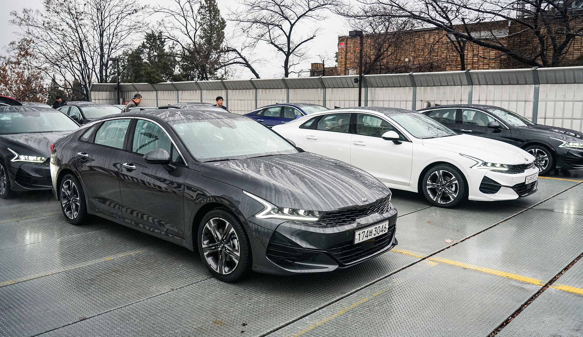 最新款起亚k5驾驶感受,全新起亚k5重回颜值巅峰