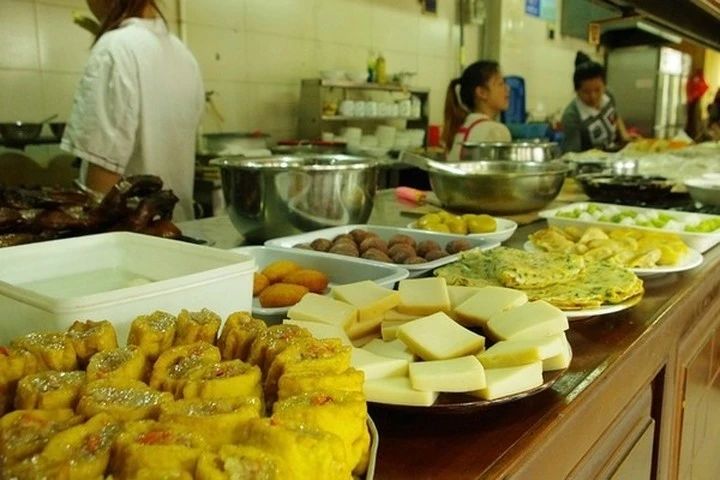 销售突破百亿,8万8门店的中式快餐之光沙县尚能饭否?|缤策