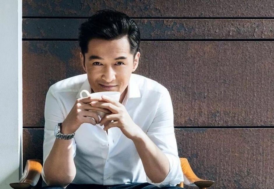 粉丝称“胡歌老婆”，竟被胡歌“承认”，会说话的人太暖了