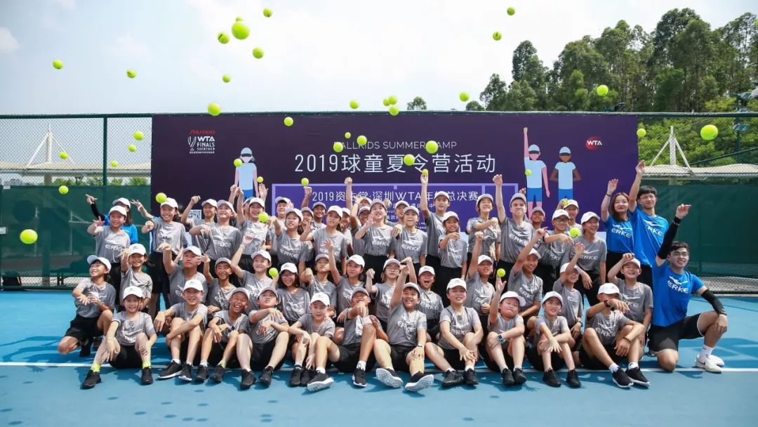 四季沐歌在WTA总决赛上营销玩出新高度，跨界破圈绽放品牌势能