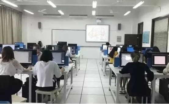 大一开学需要带笔记本吗,大二去学校有必要带电脑吗