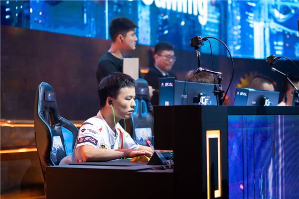 cf雅哲高光时刻,cfpl子龙五杀