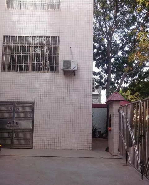 生活压抑了就出去走走,生活压抑的时候走出去散散心