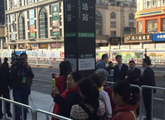 南宁朝阳广场客流量,南宁地铁朝阳客流高峰